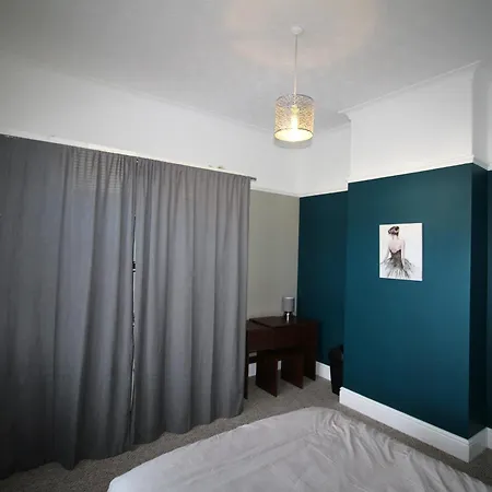 Large 3 Bed - Beautiful Refurb - Garden Birmingam
