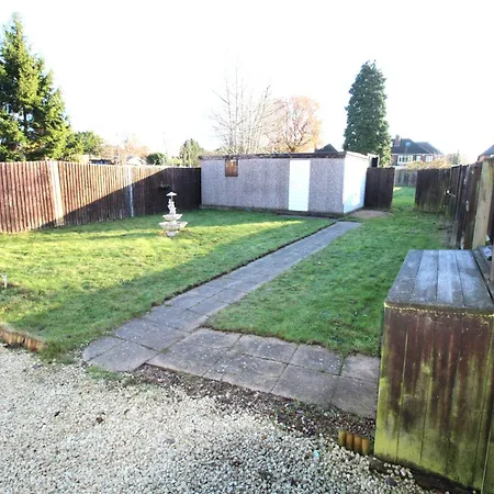 Large 3 Bed - Beautiful Refurb - Garden