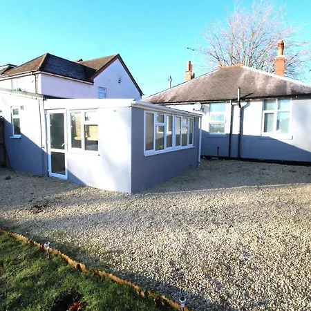 Large 3 Bed - Beautiful Refurb - Garden Сasa de vacaciones *